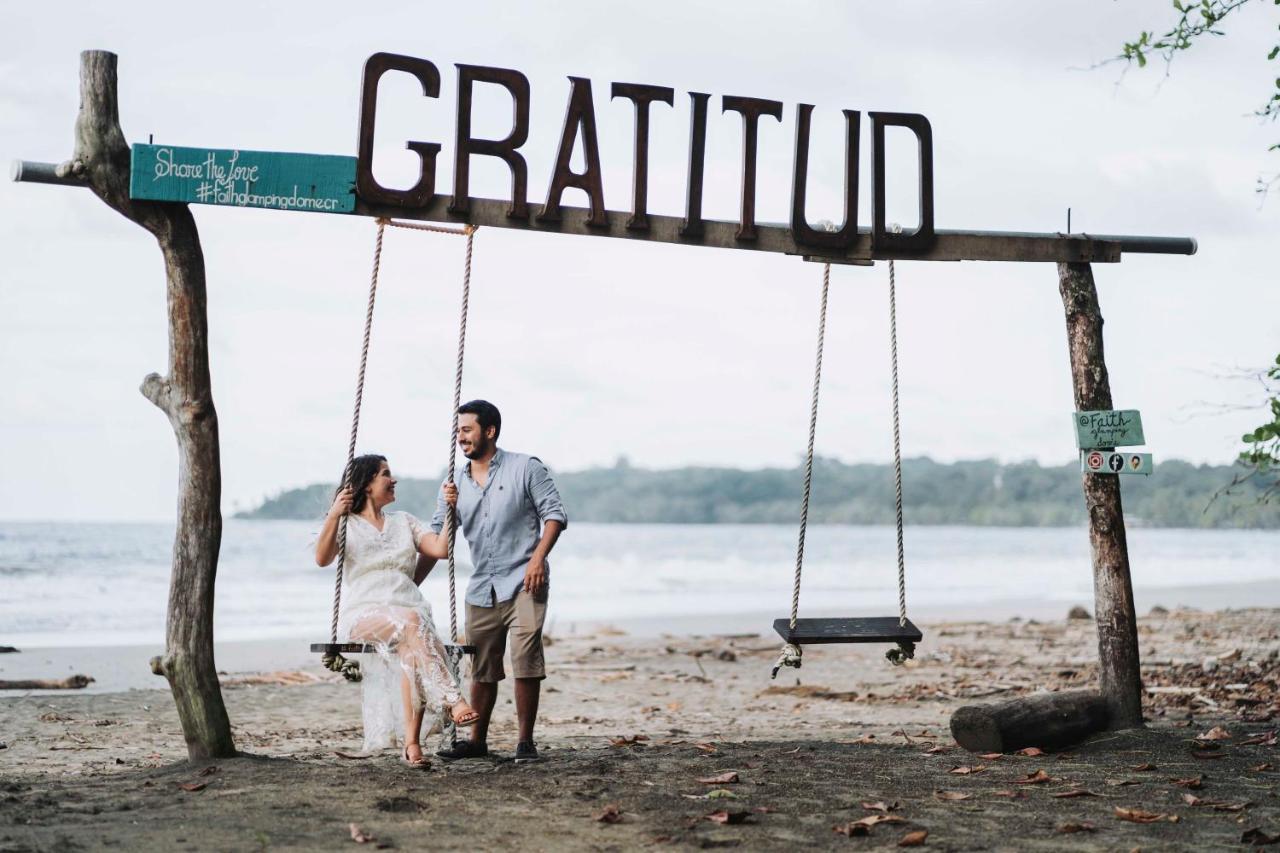 Faith Glamping Dome Costa Rica Hotell Manzanillo  Eksteriør bilde